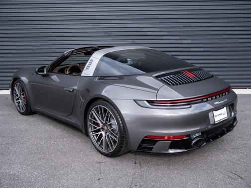 2024 Porsche 911 Targa 4S