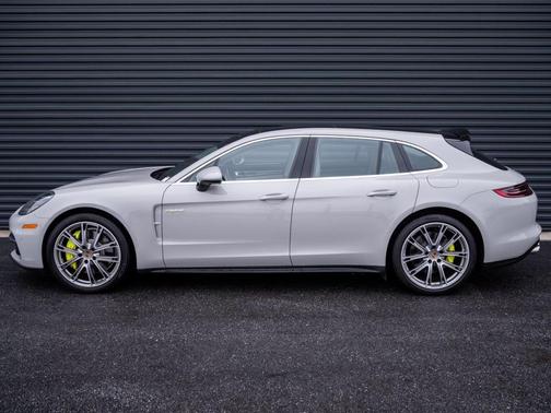 2020 Porsche Panamera 4