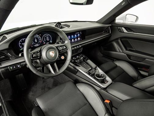 2026 Porsche 911 Carrera