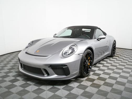 GT Silver Metallic 2019 Porsche 911 Speedster