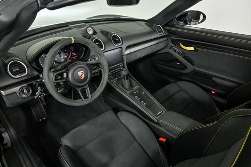 2025 Porsche 718 Spyder RS