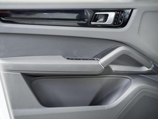 2021 Porsche Cayenne Cayenne