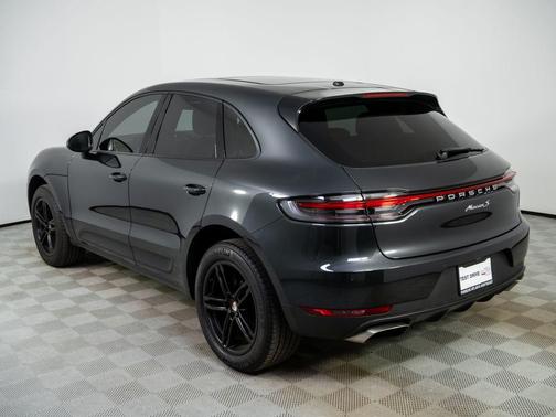 2020 Porsche Macan Base