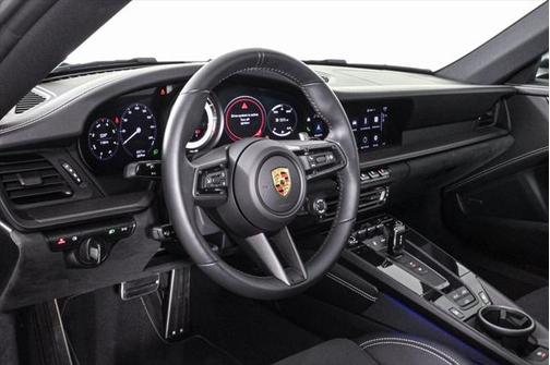 2024 Porsche 911 Carrera GTS