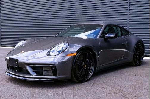 2024 Porsche 911 Carrera GTS