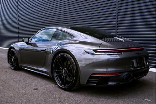 2024 Porsche 911 Carrera GTS