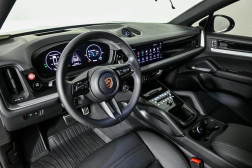2024 Porsche Cayenne S