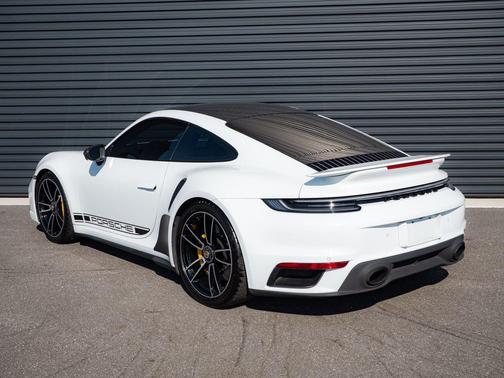 2021 Porsche 911 Turbo