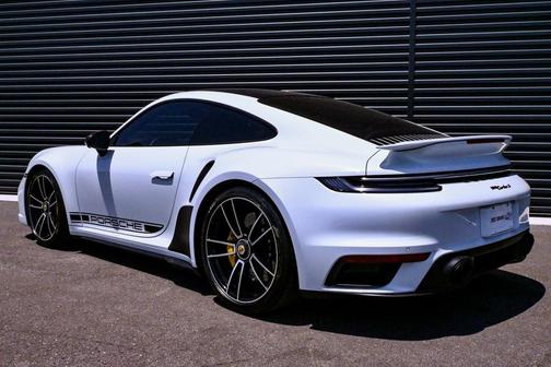 2021 Porsche 911 Turbo