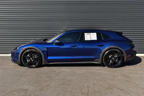 2022 Porsche Taycan 4