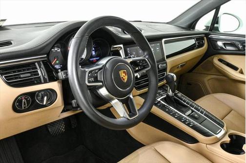 2021 Porsche Macan Base