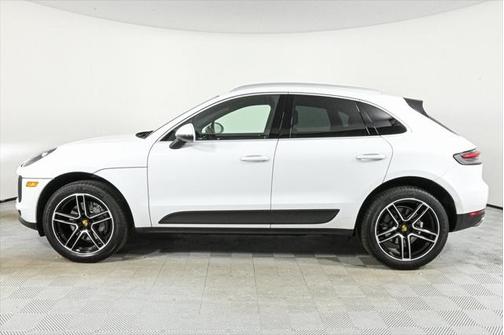 2021 Porsche Macan Base