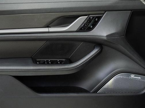 2020 Porsche Taycan Turbo S