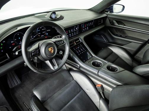 2020 Porsche Taycan Turbo S