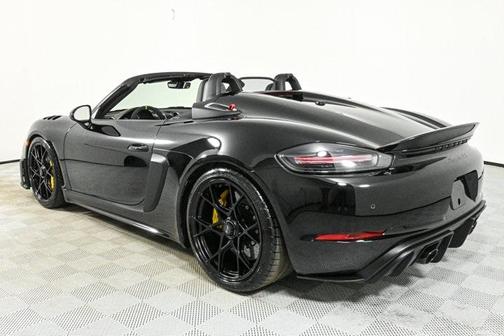 2025 Porsche 718 Spyder RS