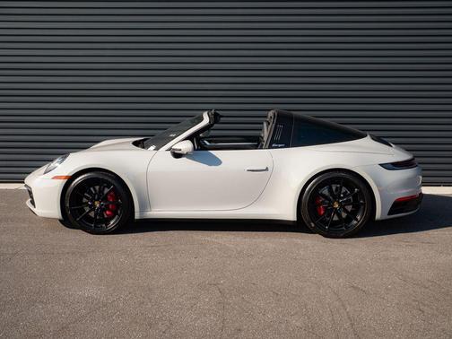 2021 Porsche 911 Targa 4S