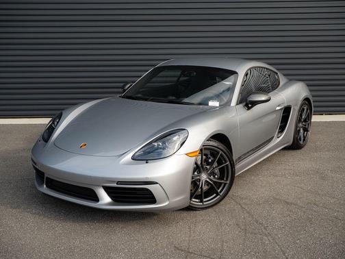 GT Silver Metallic 2023 Porsche 718 Cayman T