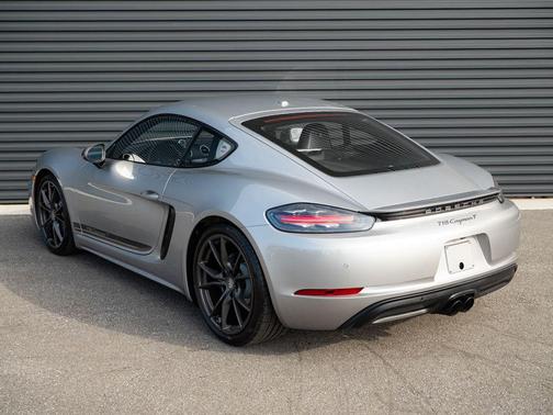 GT Silver Metallic 2023 Porsche 718 Cayman T
