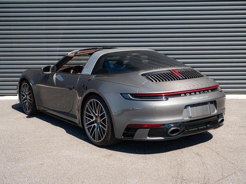 2024 Porsche 911 Targa 4S