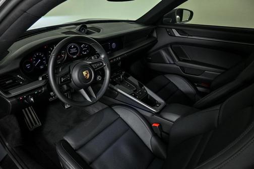 2024 Porsche 911 Carrera