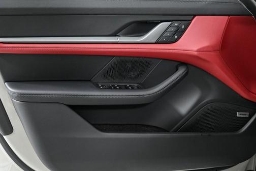 2025 Porsche Taycan 4
