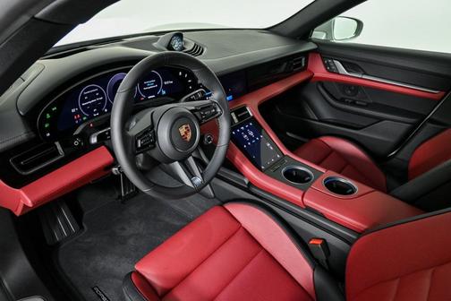 2025 Porsche Taycan 4
