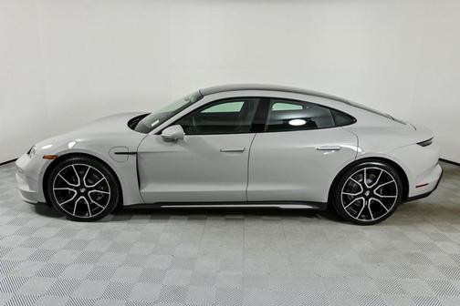 2025 Porsche Taycan 4
