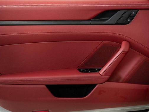 2025 Porsche 911 Targa 4 GTS