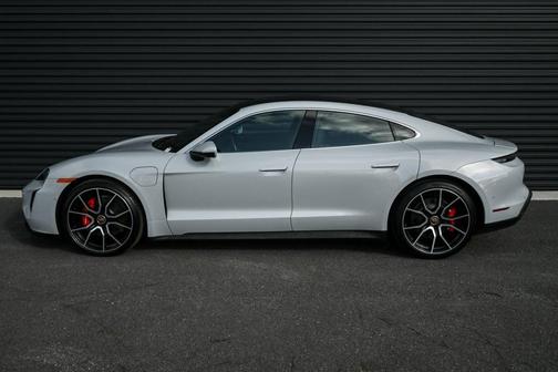 2024 Porsche Taycan 4S