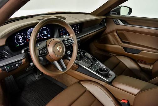 2025 Porsche 911 Carrera