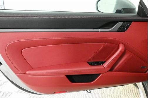 2025 Porsche 911 Carrera