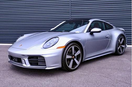 2025 Porsche 911 Carrera