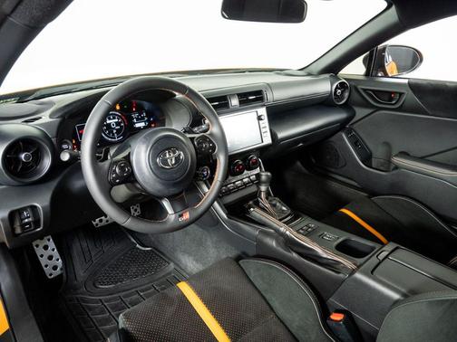 2023 Toyota GR86 Base