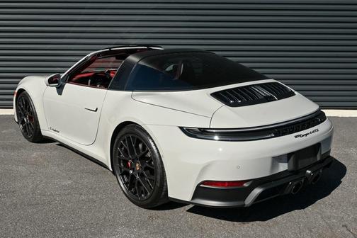 2025 Porsche 911 Targa 4 GTS