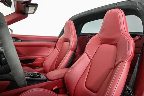 2025 Porsche 911 Targa 4 GTS