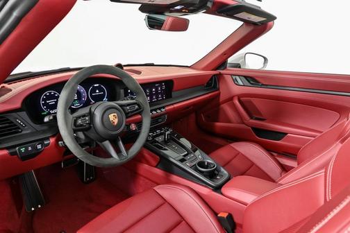 2025 Porsche 911 Targa 4 GTS