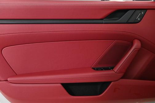 2025 Porsche 911 Targa 4 GTS