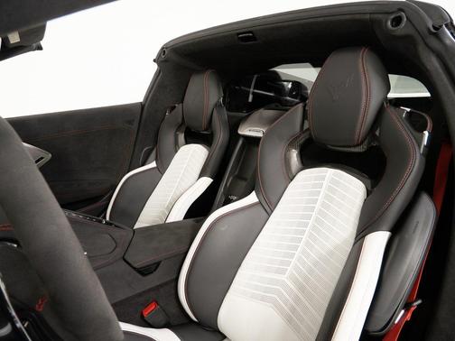 2023 Chevrolet Corvette Stingray w/3LT