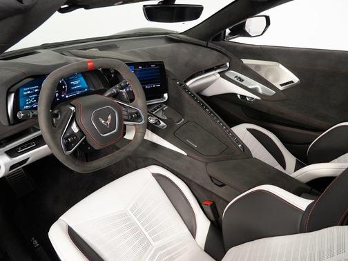 2023 Chevrolet Corvette Stingray w/3LT