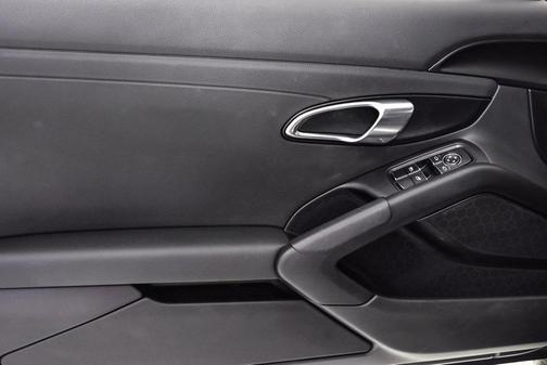 2018 Porsche 718 Cayman Base