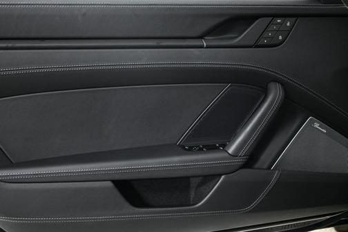 2024 Porsche 911 Targa