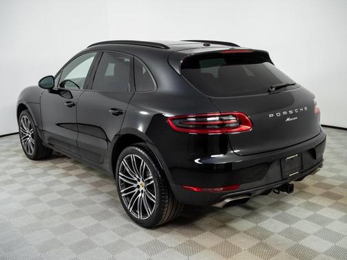 2018 Porsche Macan Base