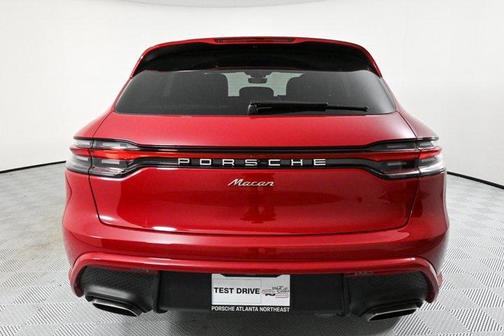 2025 Porsche Macan Base