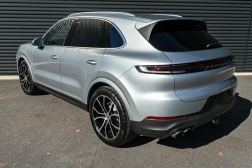 2025 Porsche Cayenne S