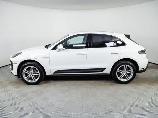 2023 Porsche Macan T