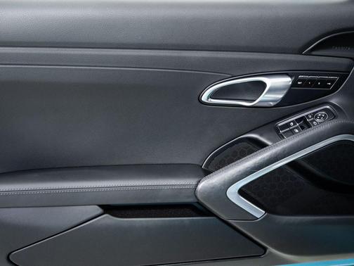 2017 Porsche 911 Carrera