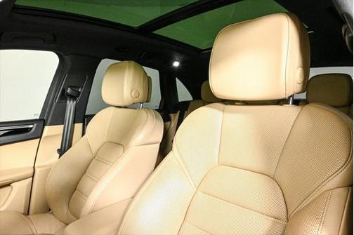 2019 Porsche Macan Base