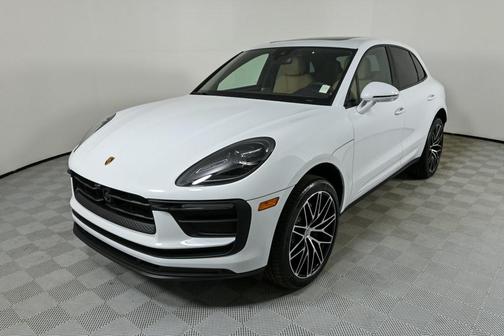 2026 Porsche Macan Base