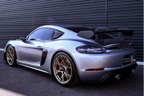 2025 Porsche 718 Cayman GT4 RS