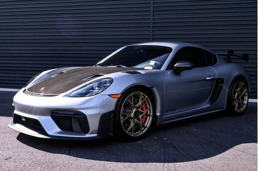 2025 Porsche 718 Cayman GT4 RS
